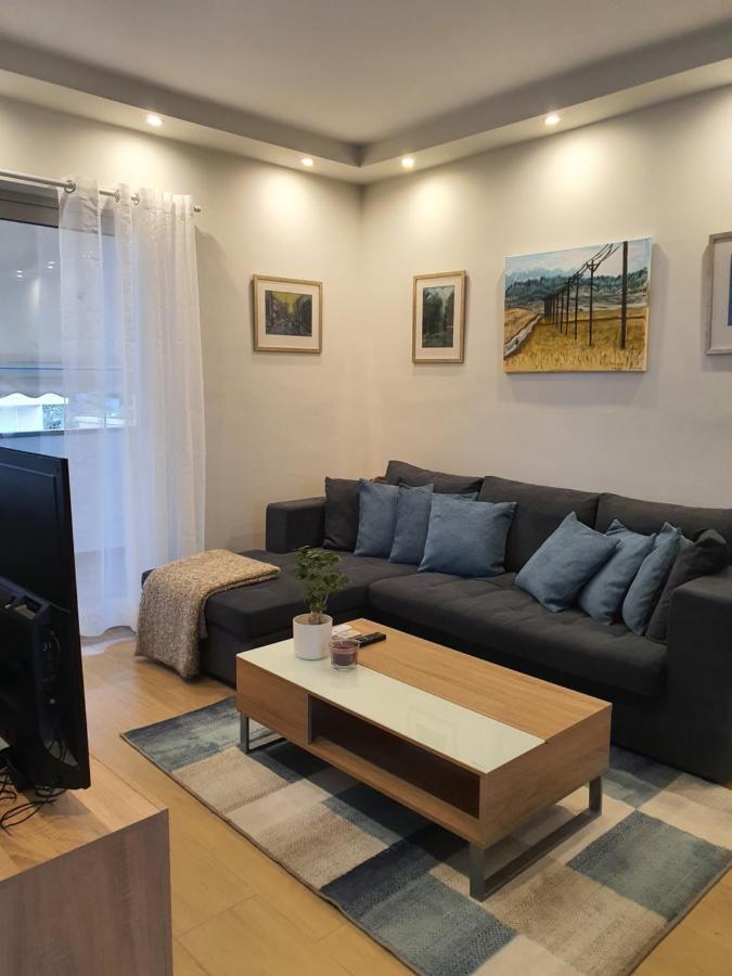 Tony'S Suite With Parking Атина Екстериор снимка