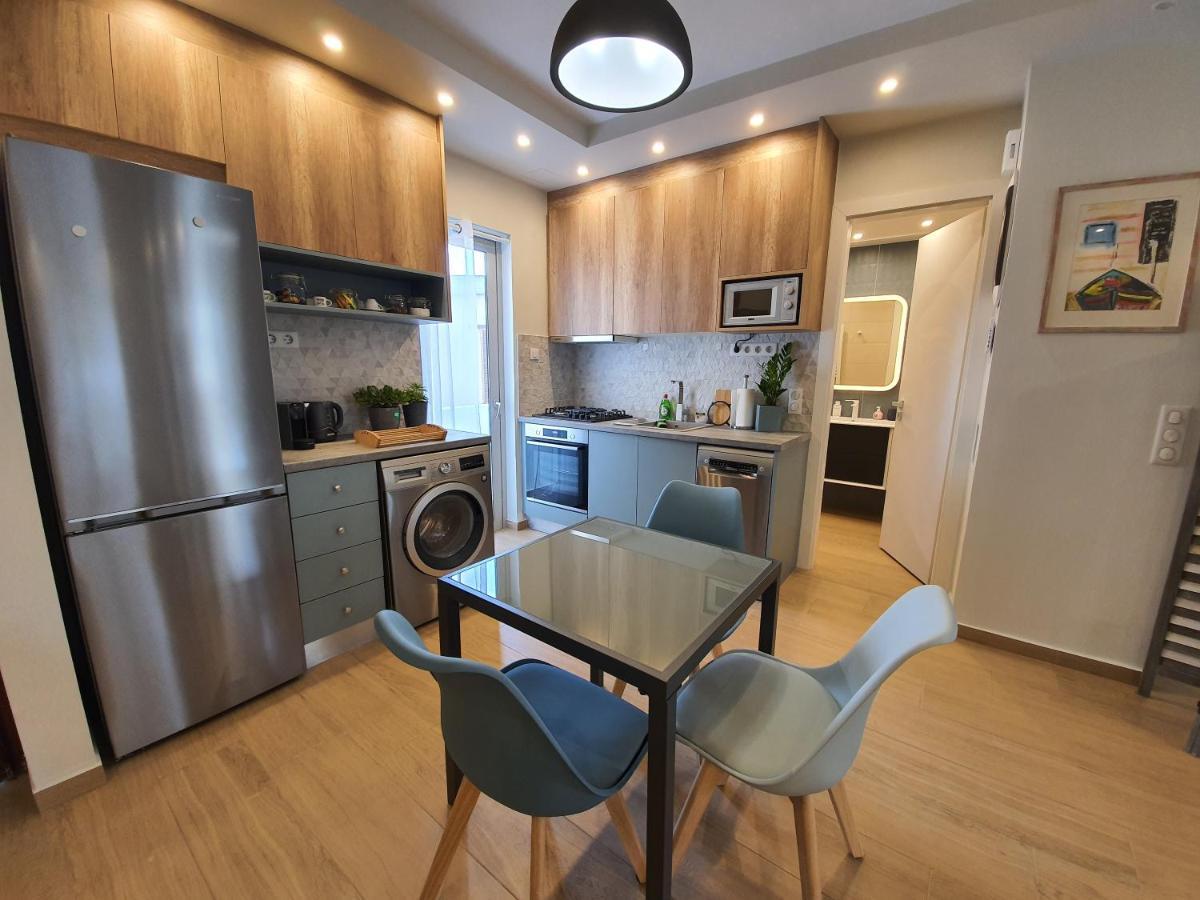 Tony'S Suite With Parking Атина Екстериор снимка